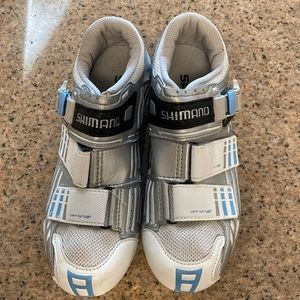 Cycling shoes
